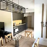 Cernak - Dolnak - 4-6 Osob, Terasa, Dve Parkovaci Mista Apartman *