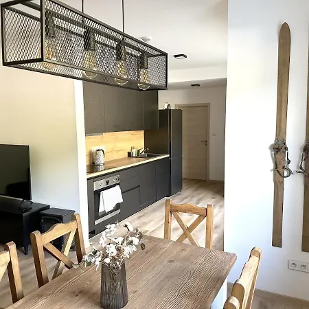 Cernak - Dolnak - 4-6 Osob, Terasa, Grill, Dve Parkovaci Mista Apartment *