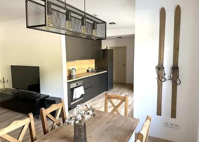 Cernak - Dolnak - 4-6 Osob, Terasa, Dve Parkovaci Mista Appartement *